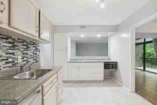 1635 Parkcrest Cir - Photo 1 of 1