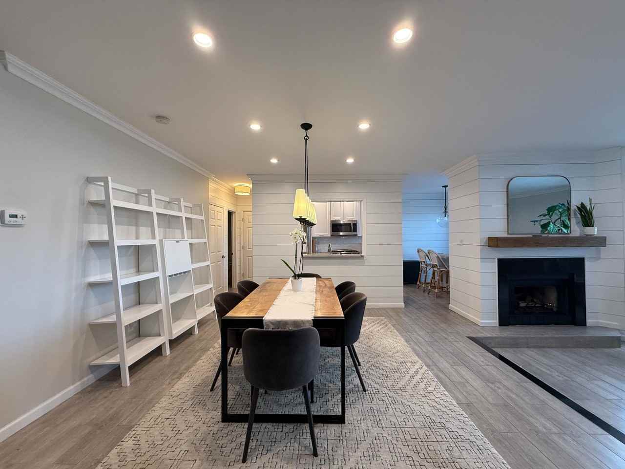 52 Harbour Ct - Photo 6 of 22
