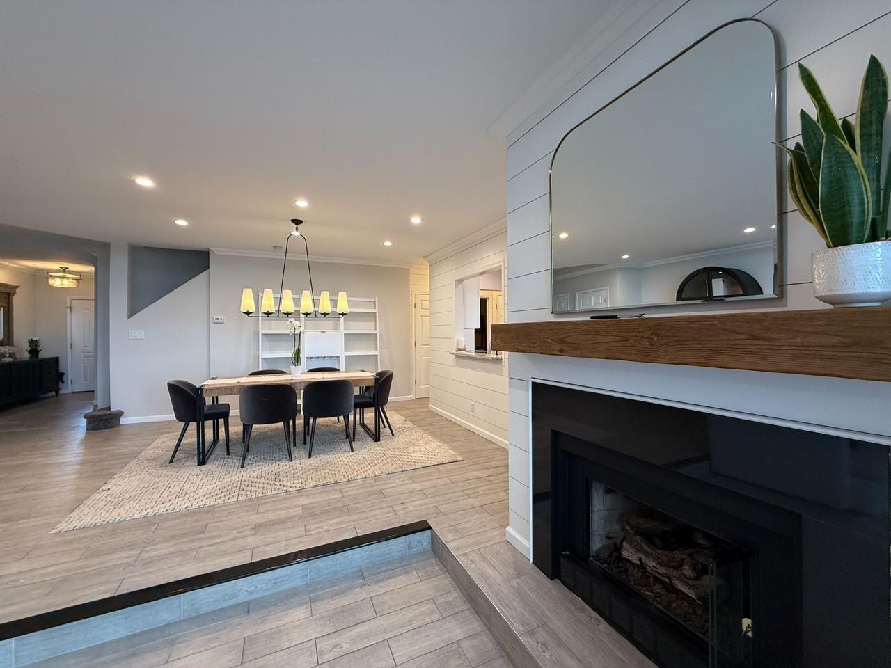 52 Harbour Ct - Photo 7 of 22