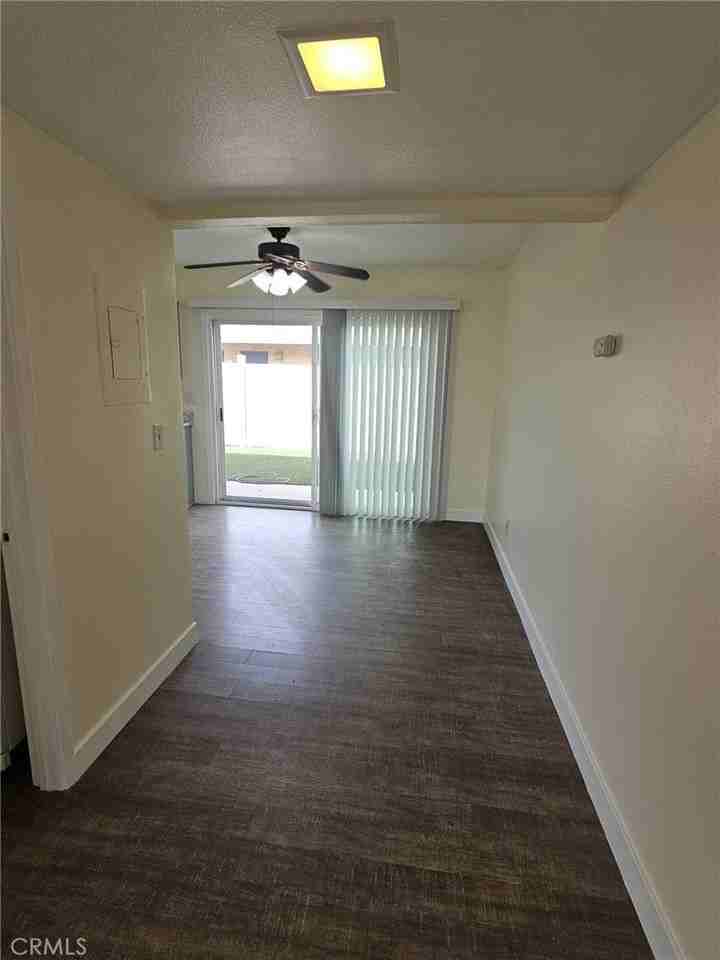 8041 Puritan St - Photo 6 of 18