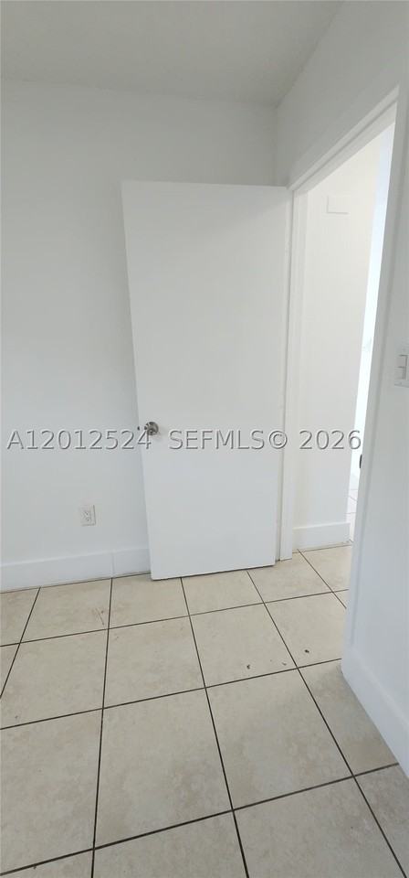 1074 Nw 27th St #0
