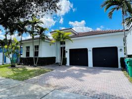 featured image of 18162 Nw 91st Ct #18162