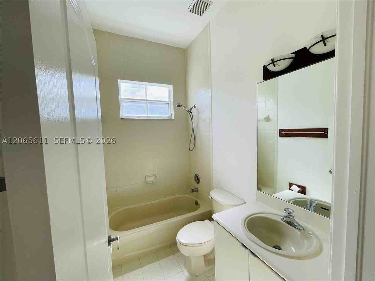18162 Nw 91st Ct #18162 - Photo 7 of 28