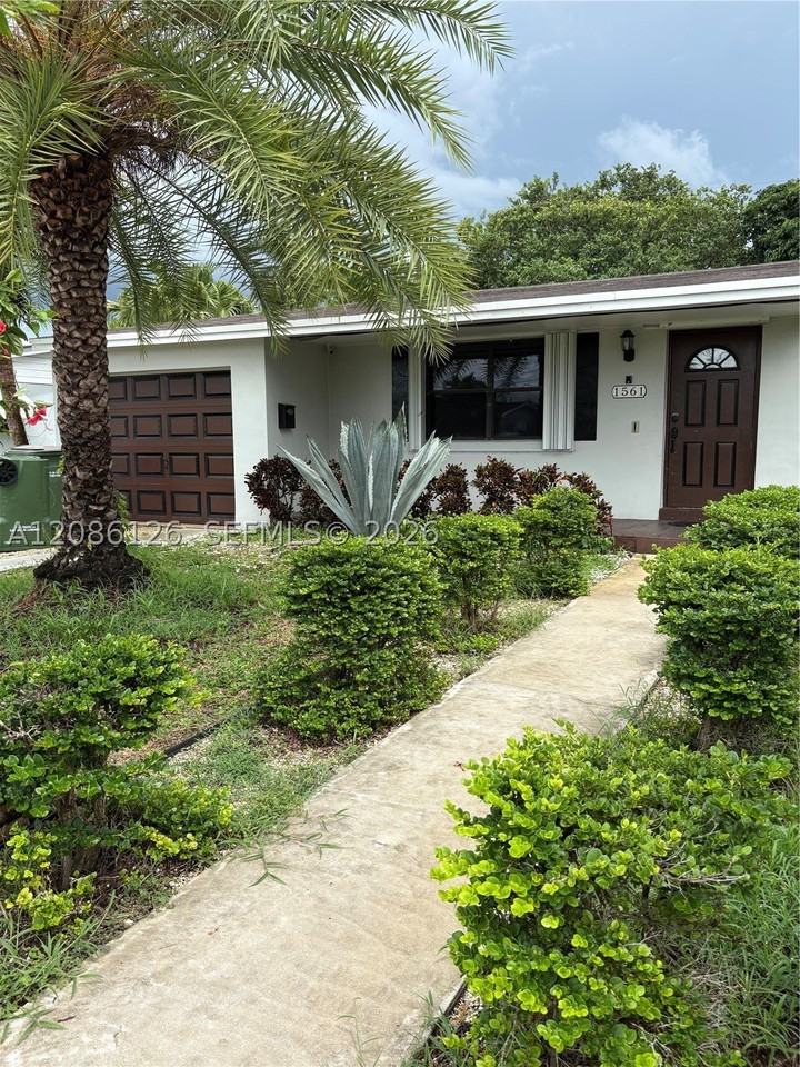 1561 Nw 8th Ter #1561