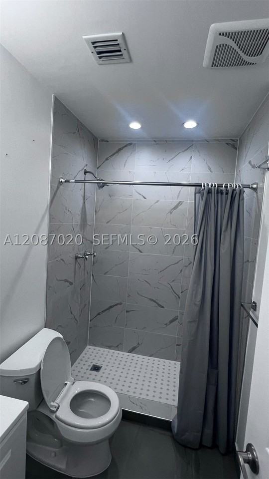 6851 Sw 28th St #0 - Photo 7 of 13