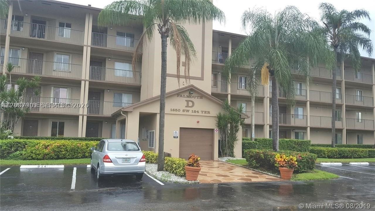 1650 Sw 124th Ter #204D