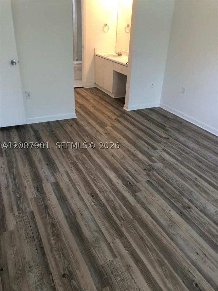 1650 Sw 124th Ter #204D - Photo 6 of 14