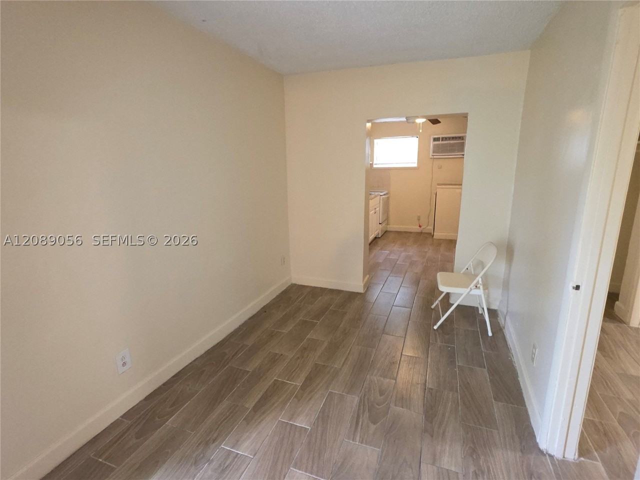 2930 Nw 8th St #2 - Photo 3 of 9