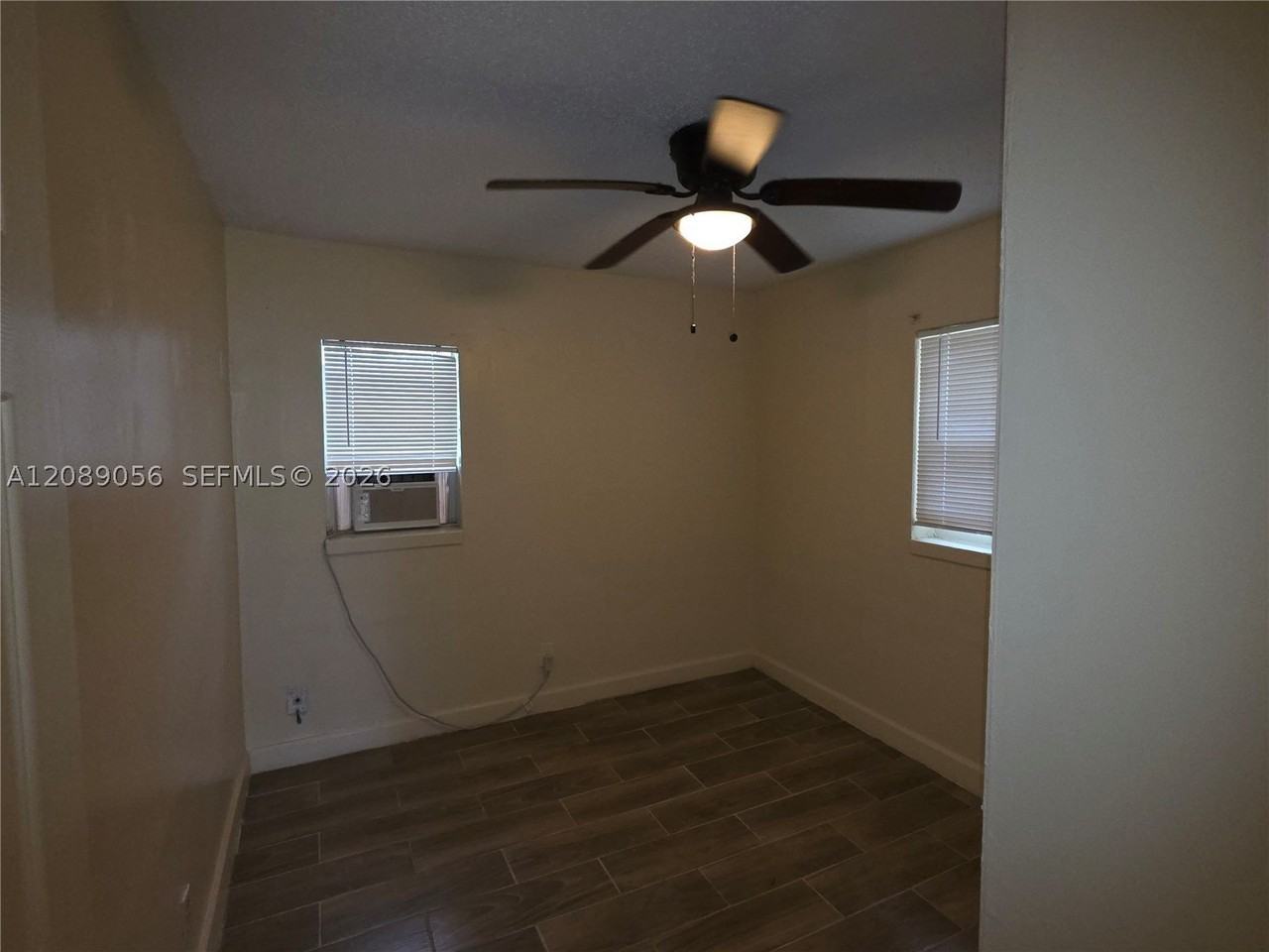 2930 Nw 8th St #2 - Photo 5 of 9