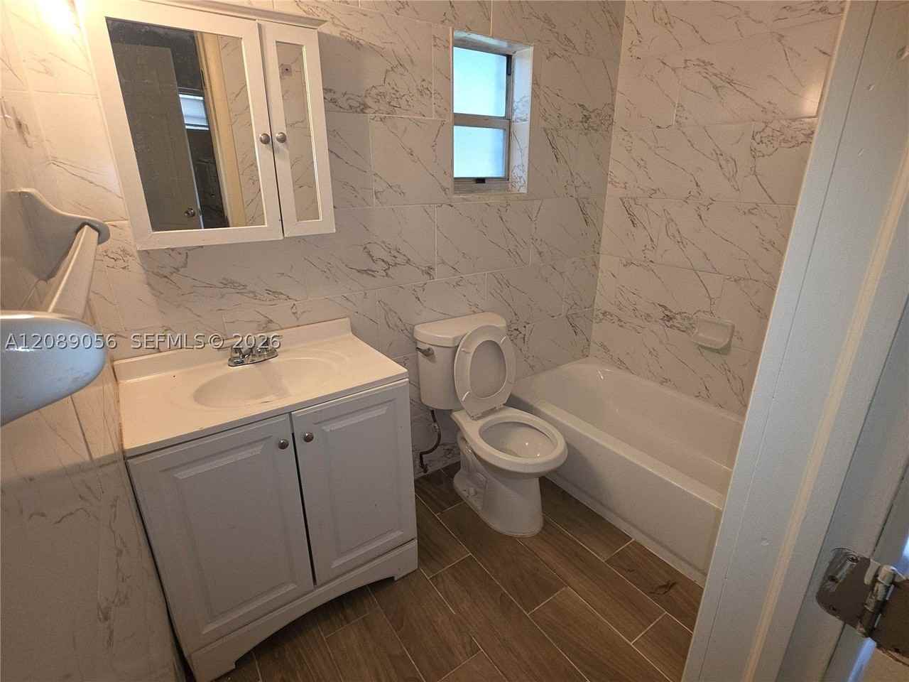 2930 Nw 8th St #2 - Photo 6 of 9