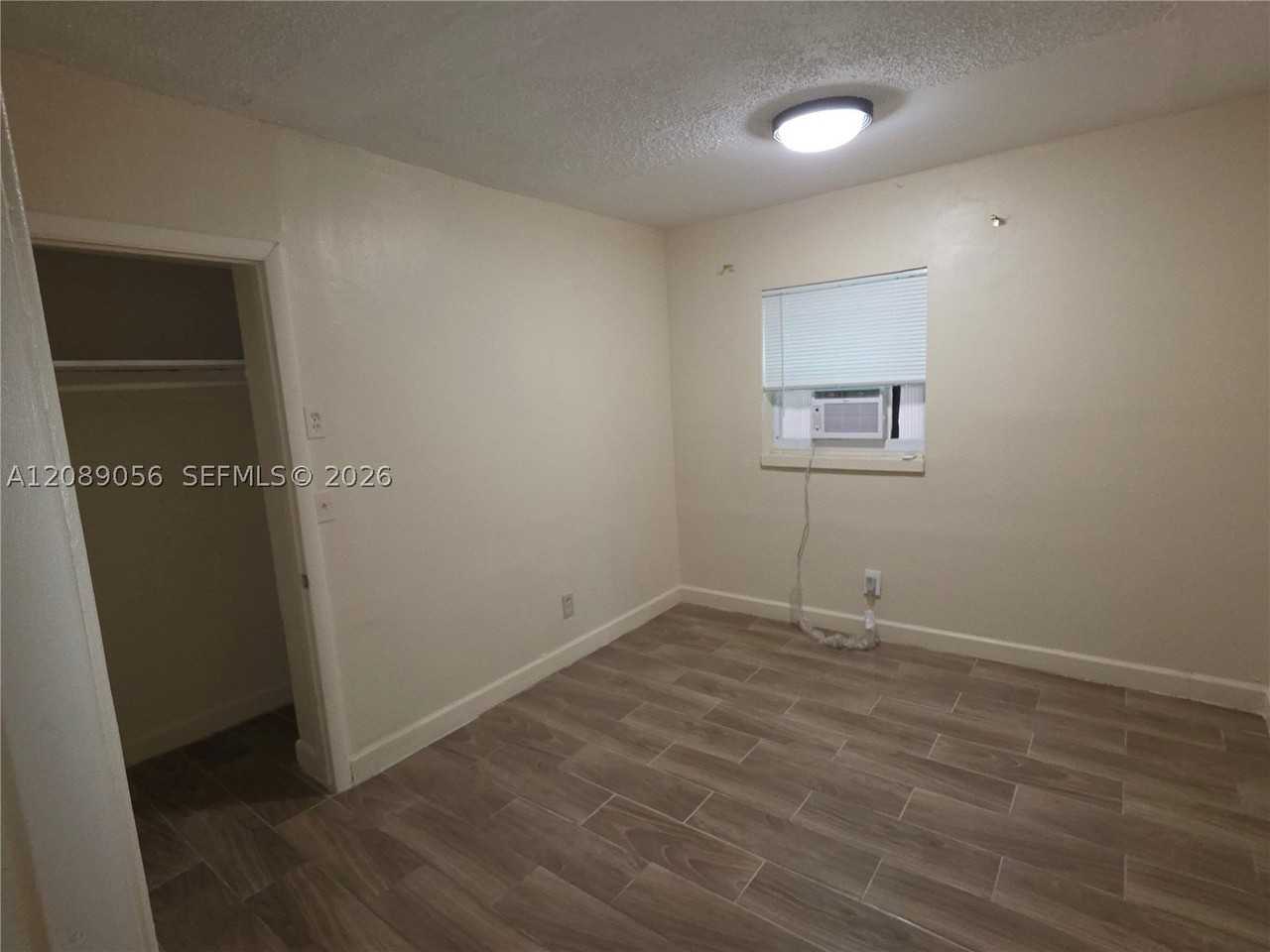 2930 Nw 8th St #2 - Photo 7 of 9
