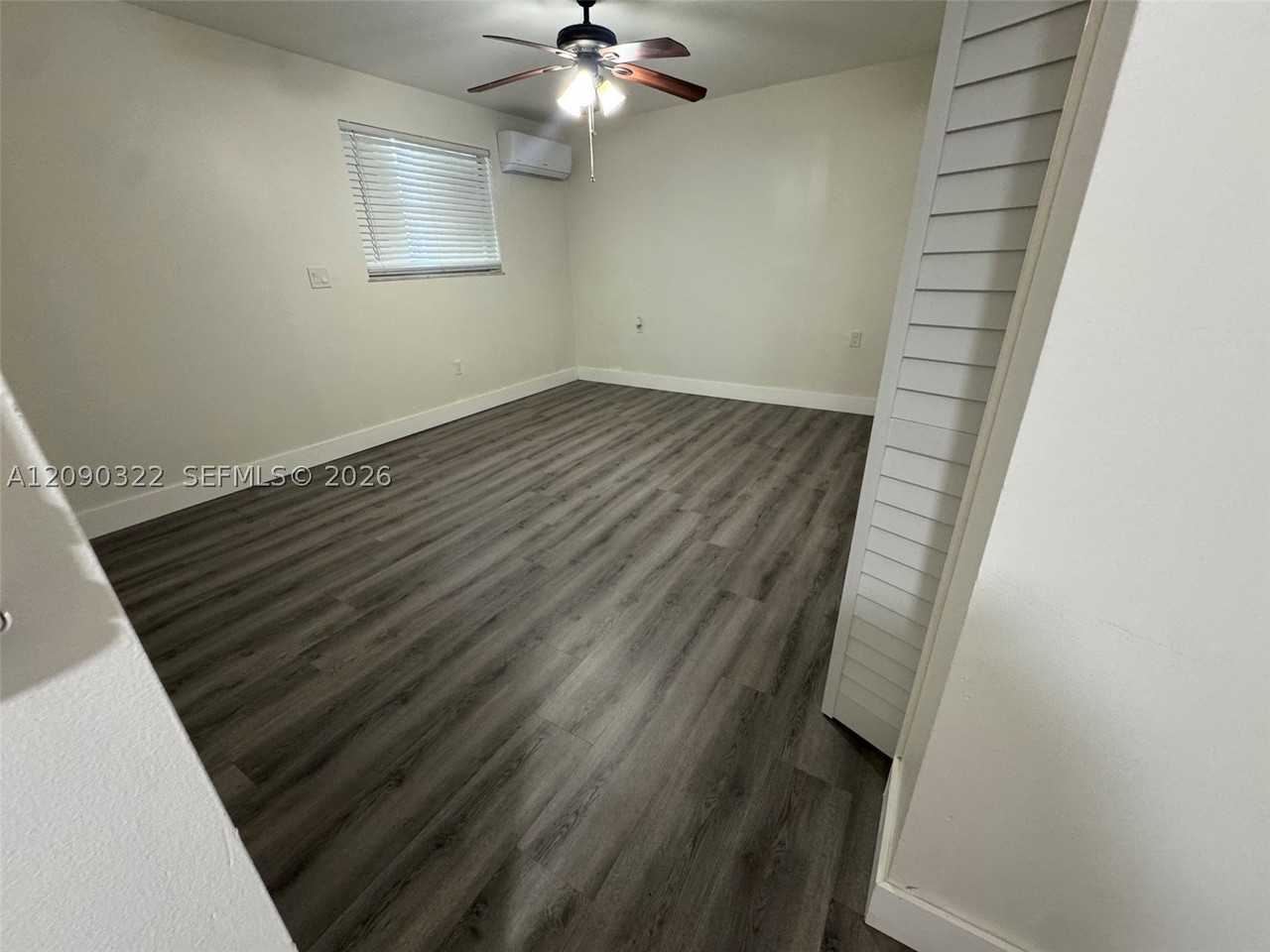 2628 Sw 31st Pl #2628 - Photo 6 of 14