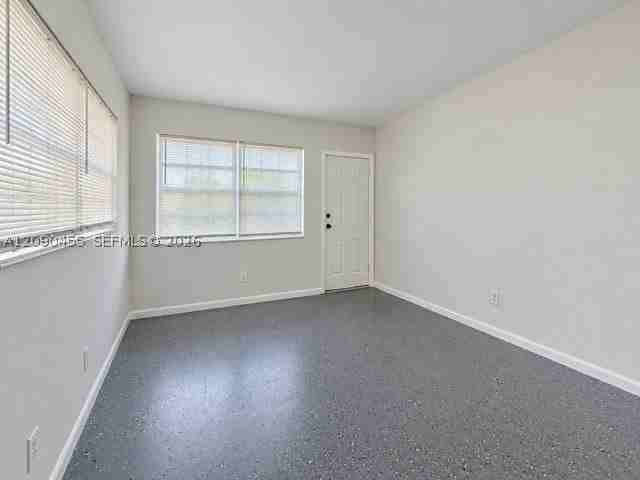 180 Nw 9th St #0 - Photo 6 of 8