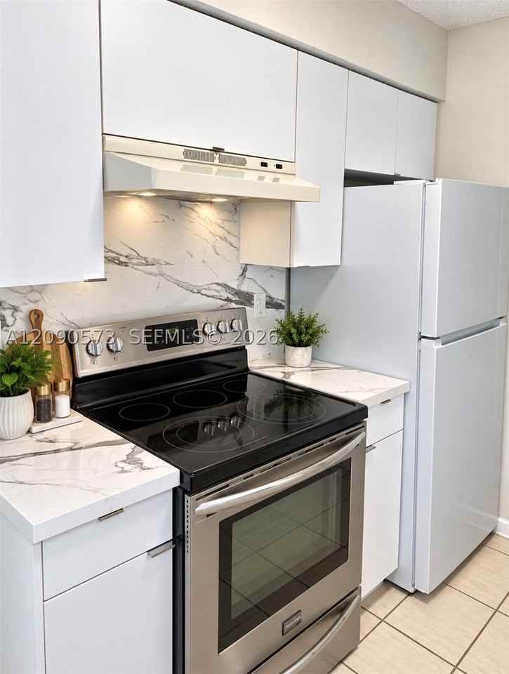 1211 S Independence Dr #1211F - Photo 7 of 12