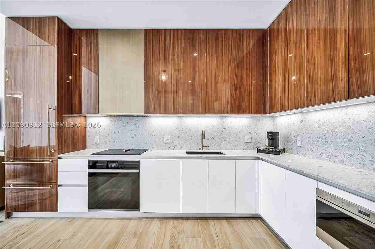 2655 S Bayshore Dr #706 - Photo 3 of 50
