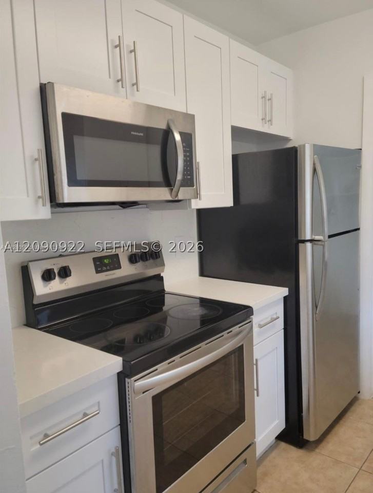 5718 Lincoln St #5718 - Photo 3 of 10