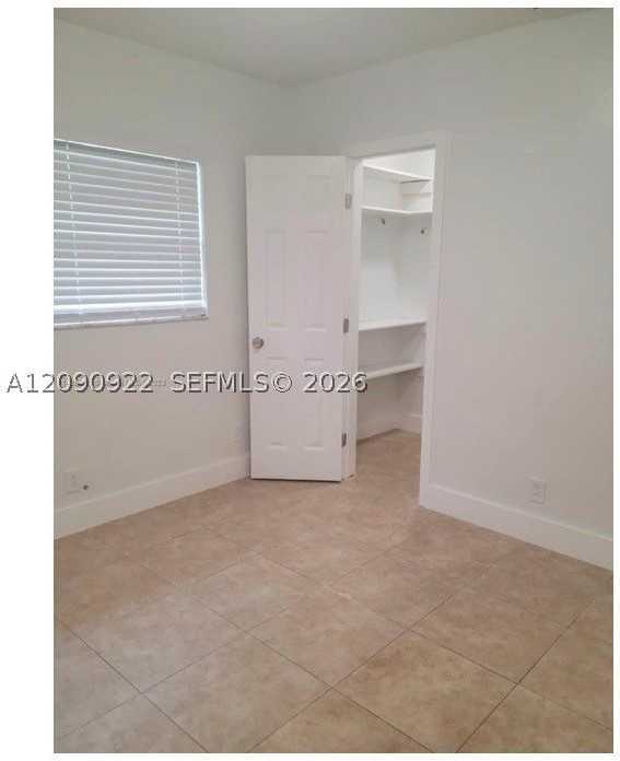 5718 Lincoln St #5718 - Photo 6 of 10