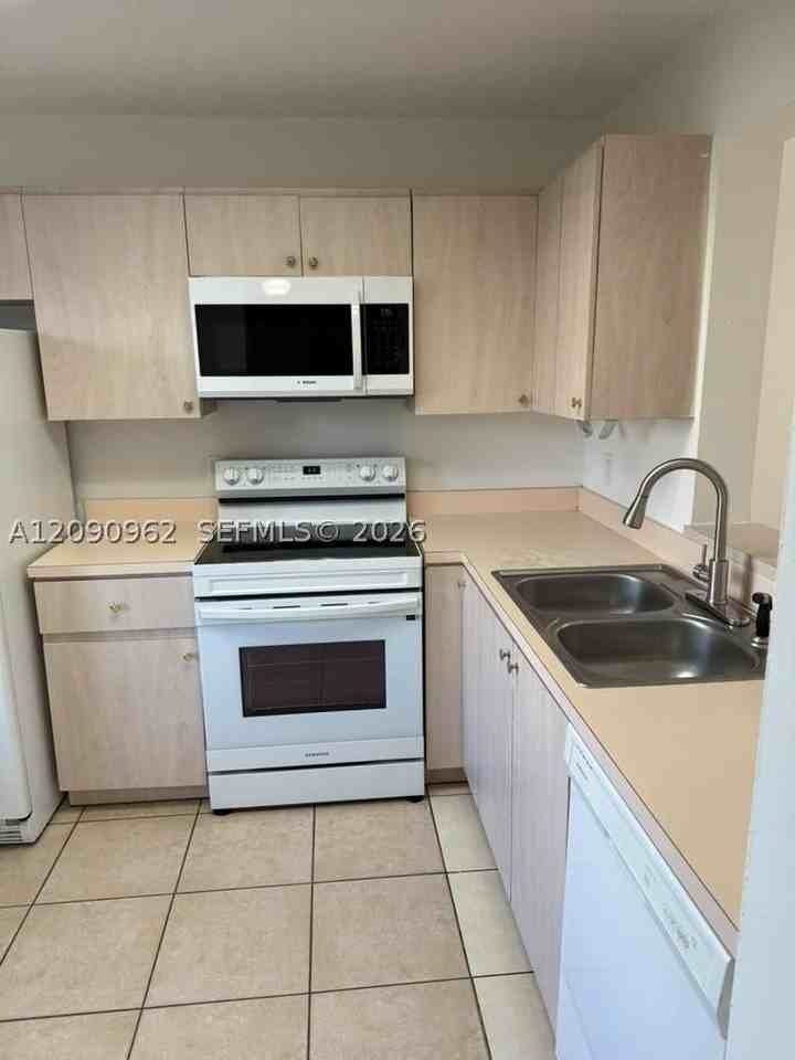 8740 N Sherman Cir #102