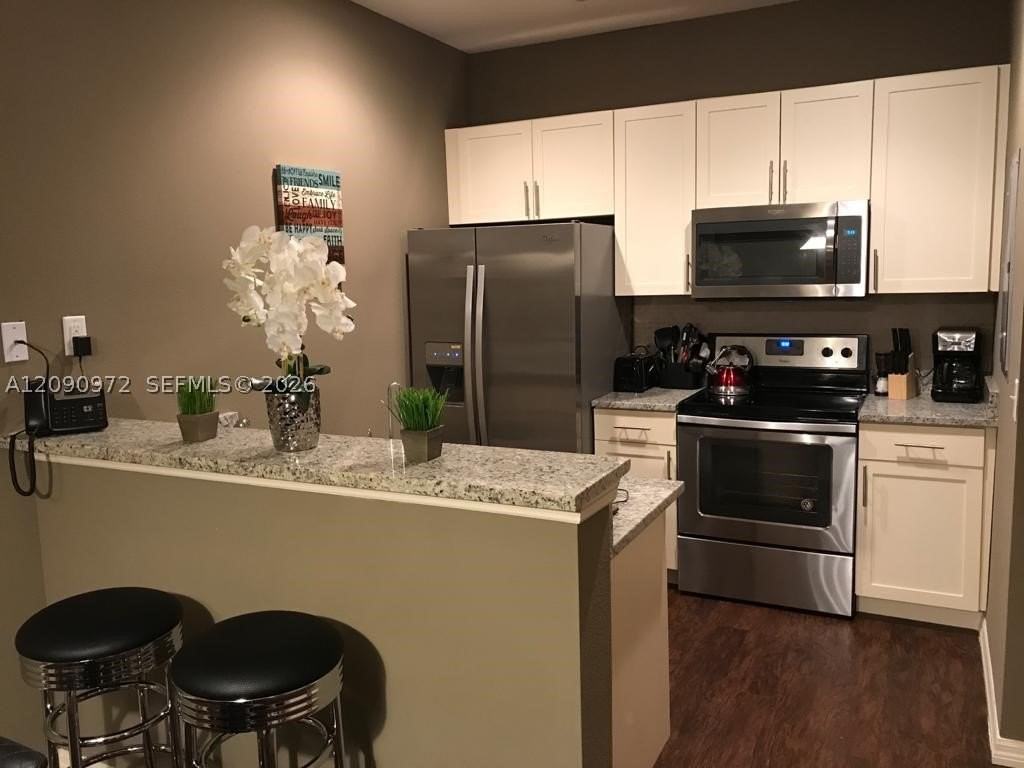 8987 Shine Dr - Photo 5 of 34
