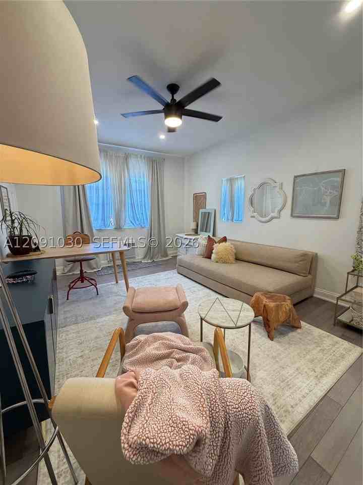1227 Euclid Ave #7 - Photo 6 of 13