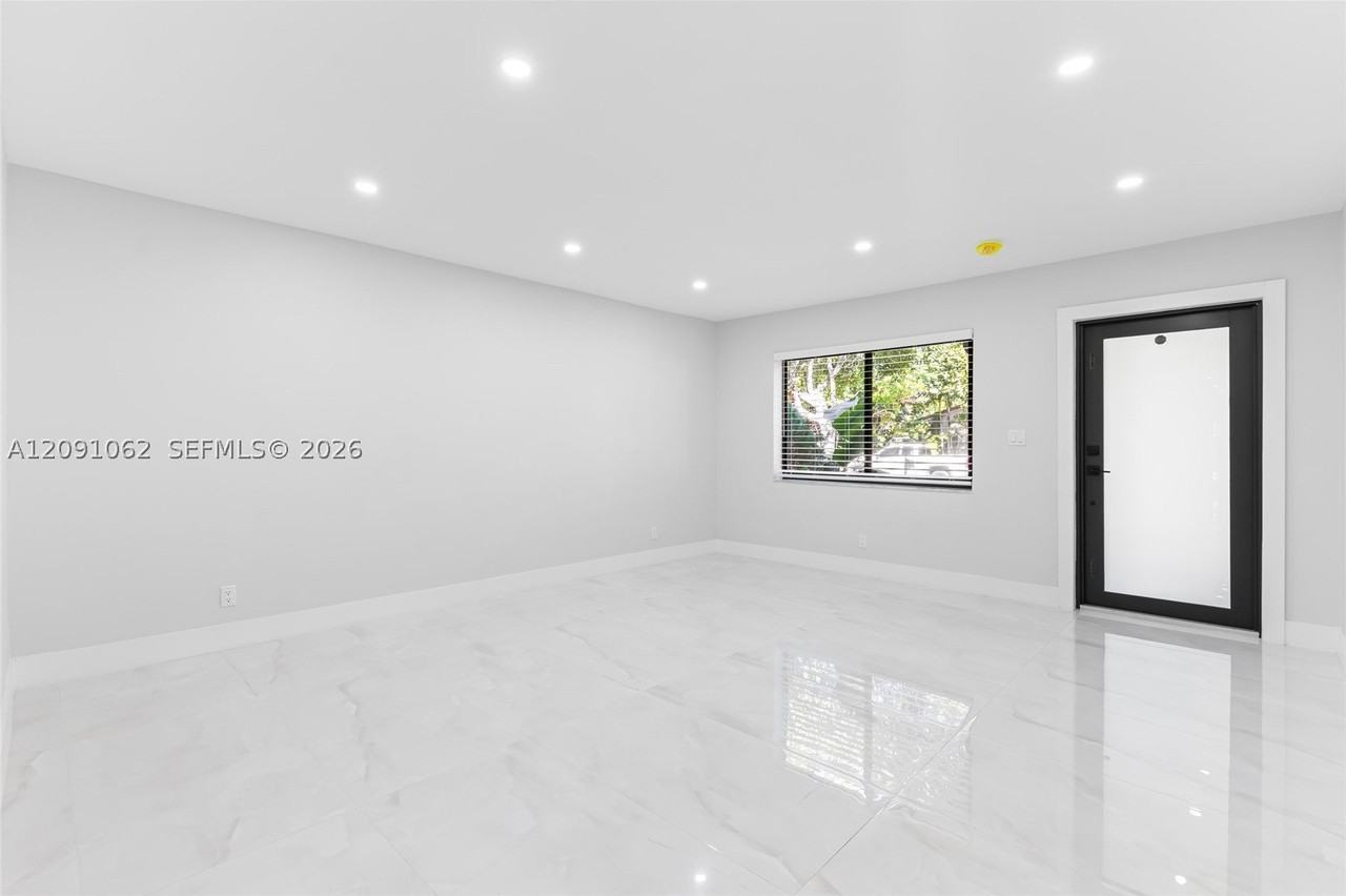 9080 Nw 23rd St #0 - Photo 3 of 27