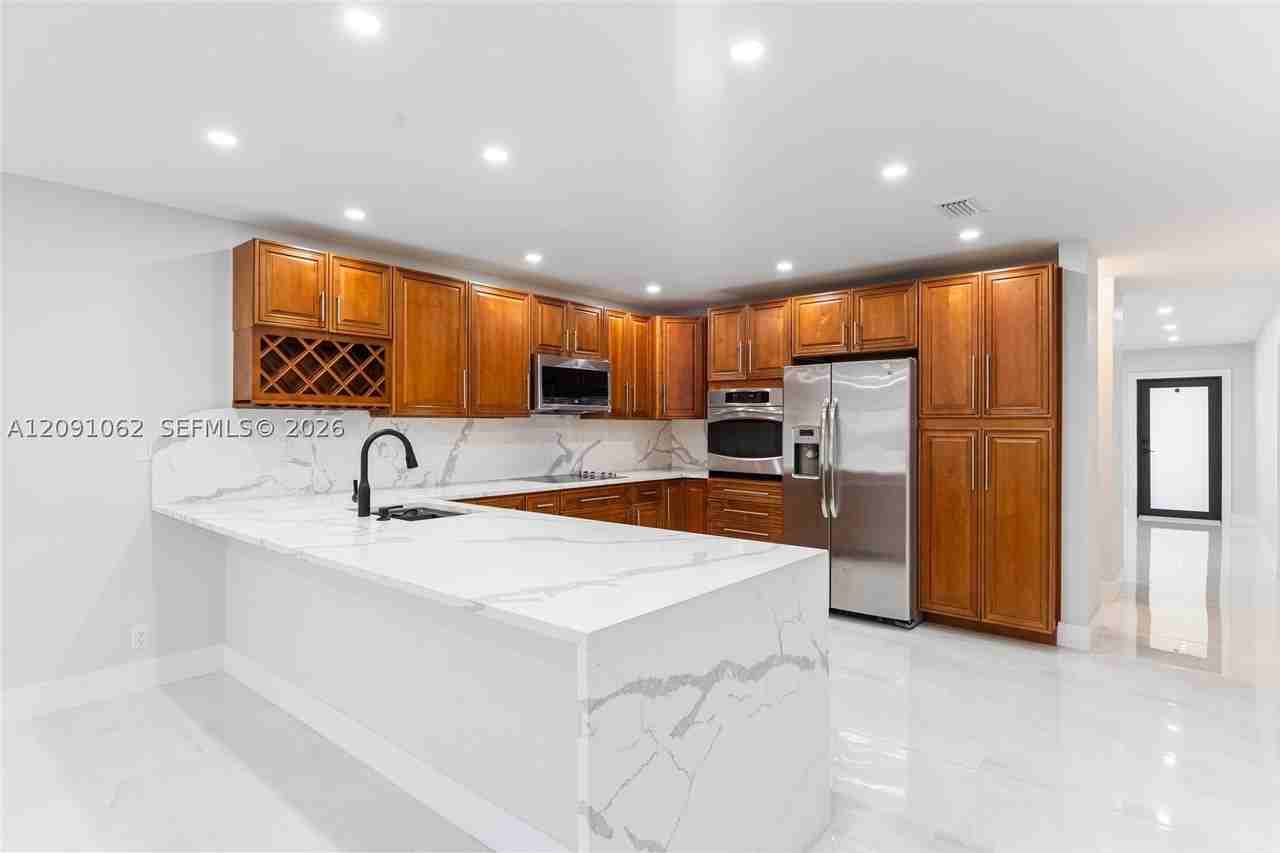 9080 Nw 23rd St #0 - Photo 6 of 27
