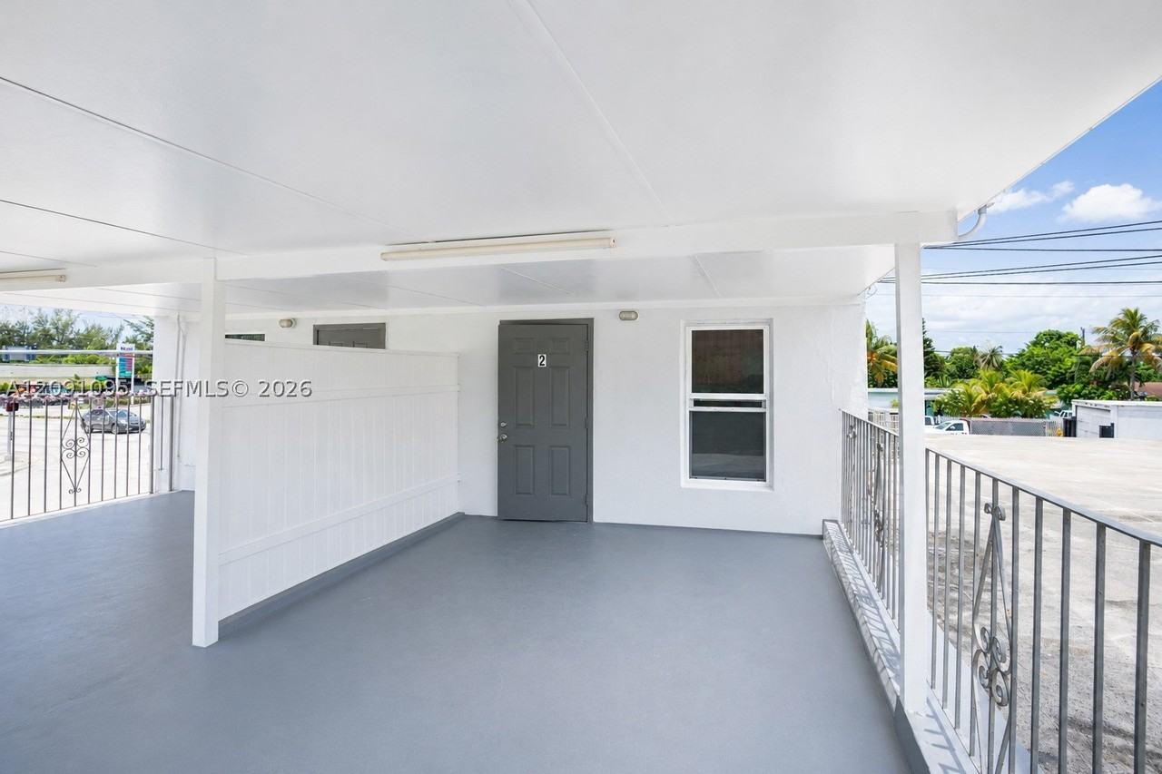 1186 Nw 103rd St #2 - Photo 5 of 5
