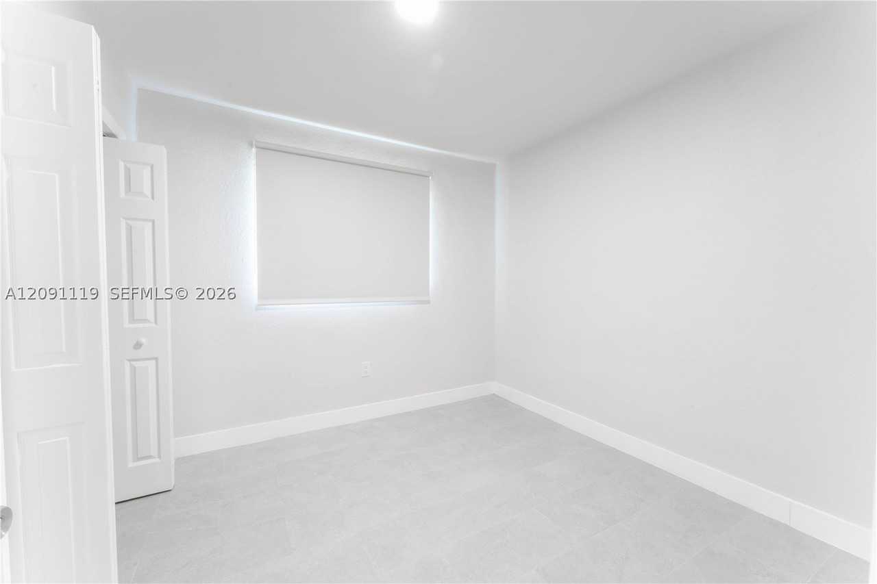 10825 Sw 221st St - Photo 5 of 21