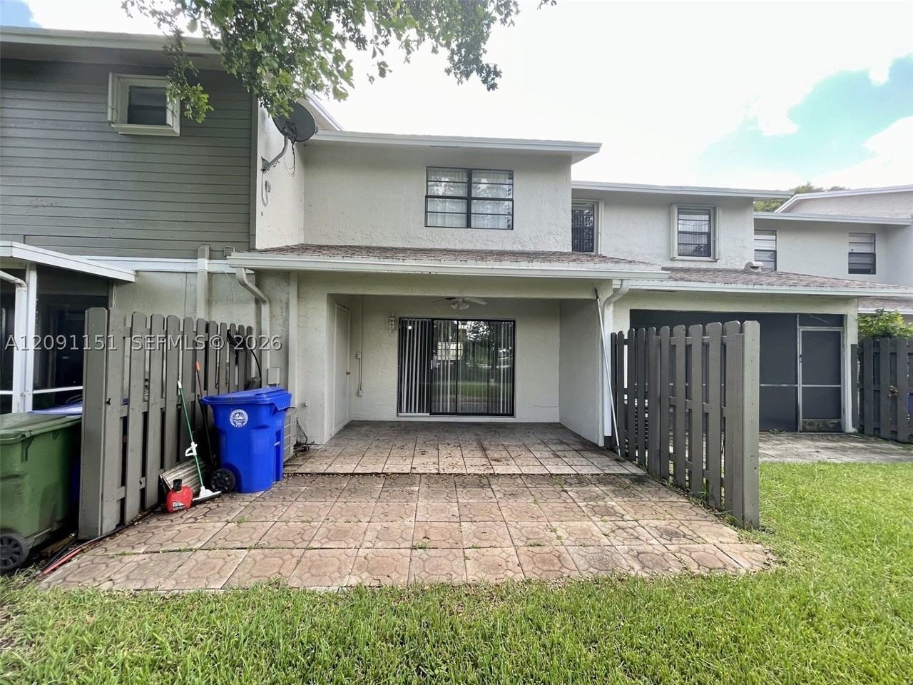 10781 Nw 11th St #10781 - Photo 2 of 28