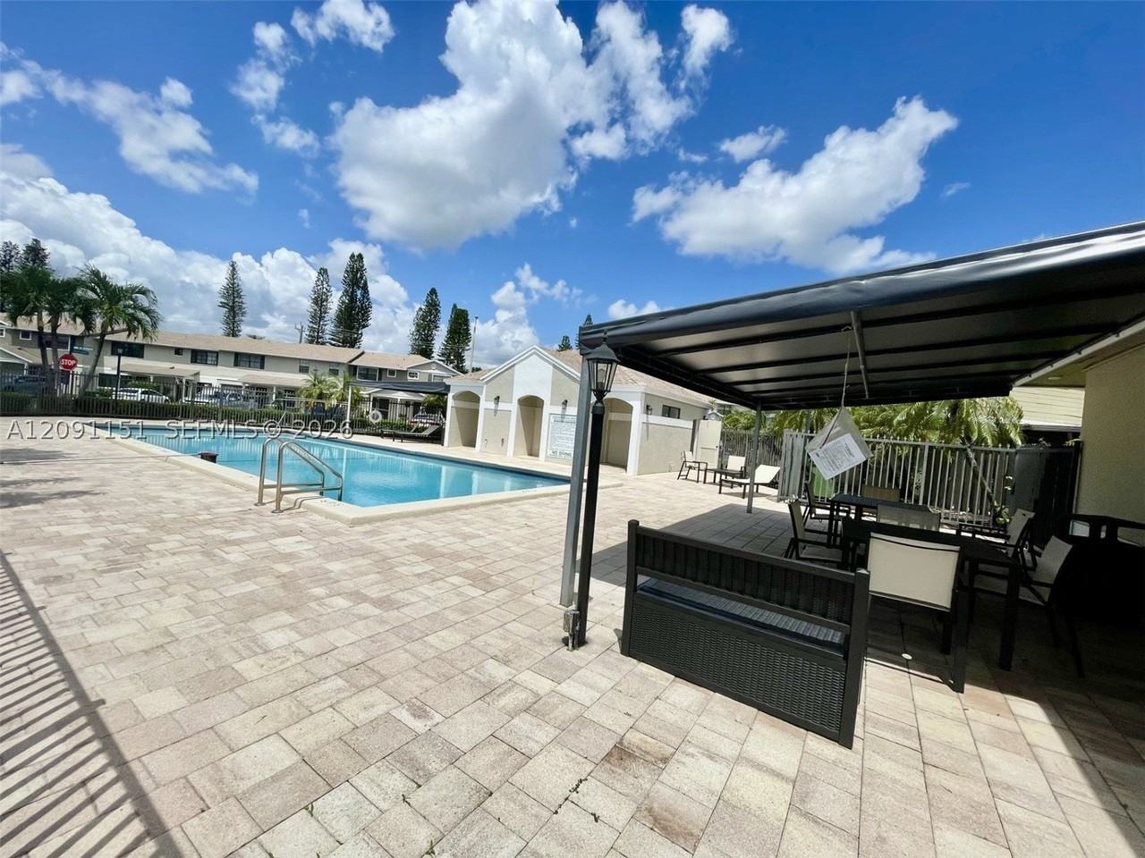 10781 Nw 11th St #10781 - Photo 5 of 28