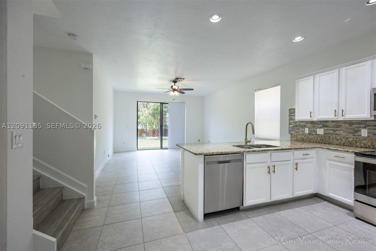 3841 Aspen Leaf Dr #0 - Photo 6 of 33