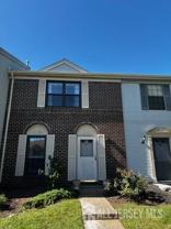 181 Hampshire Ct - Photo 1 of 1