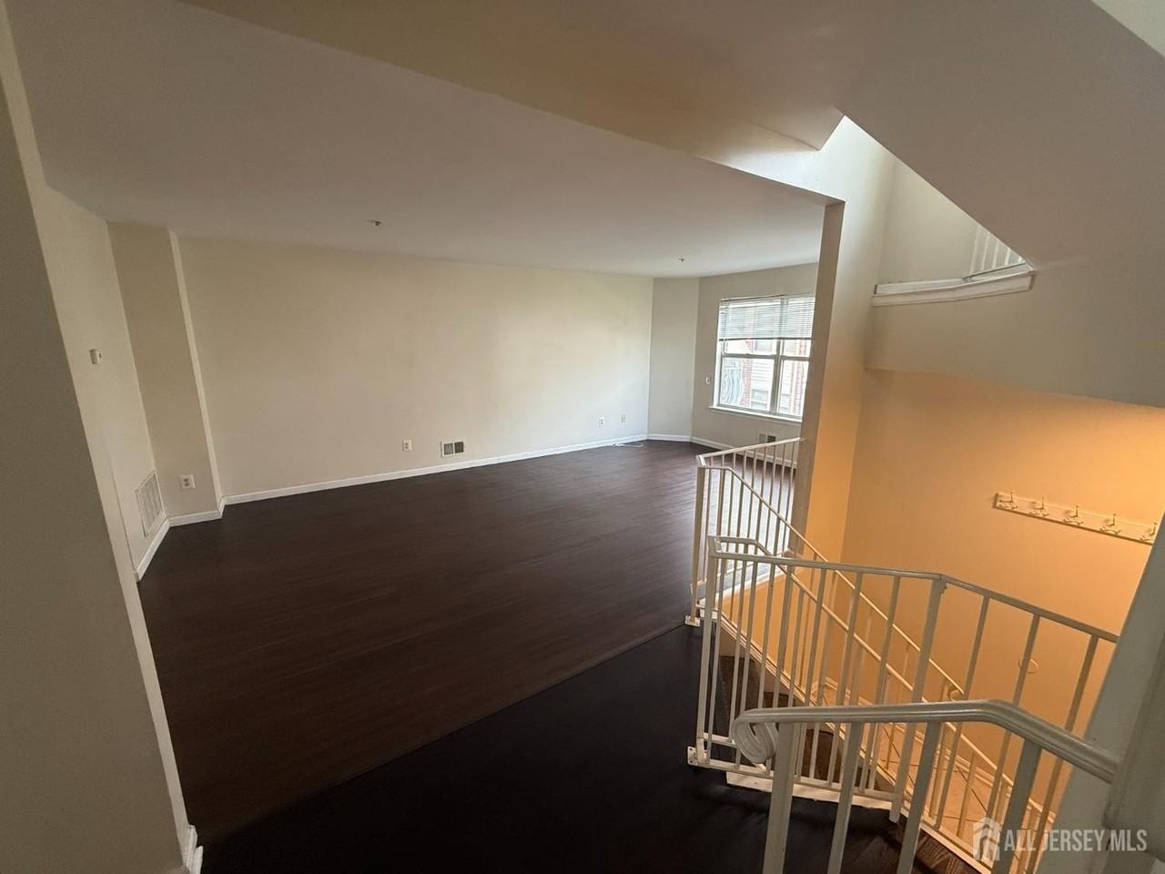 730 Harbortown Blvd - Photo 7 of 31