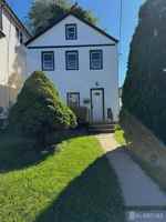 featured image of 34 Willow St