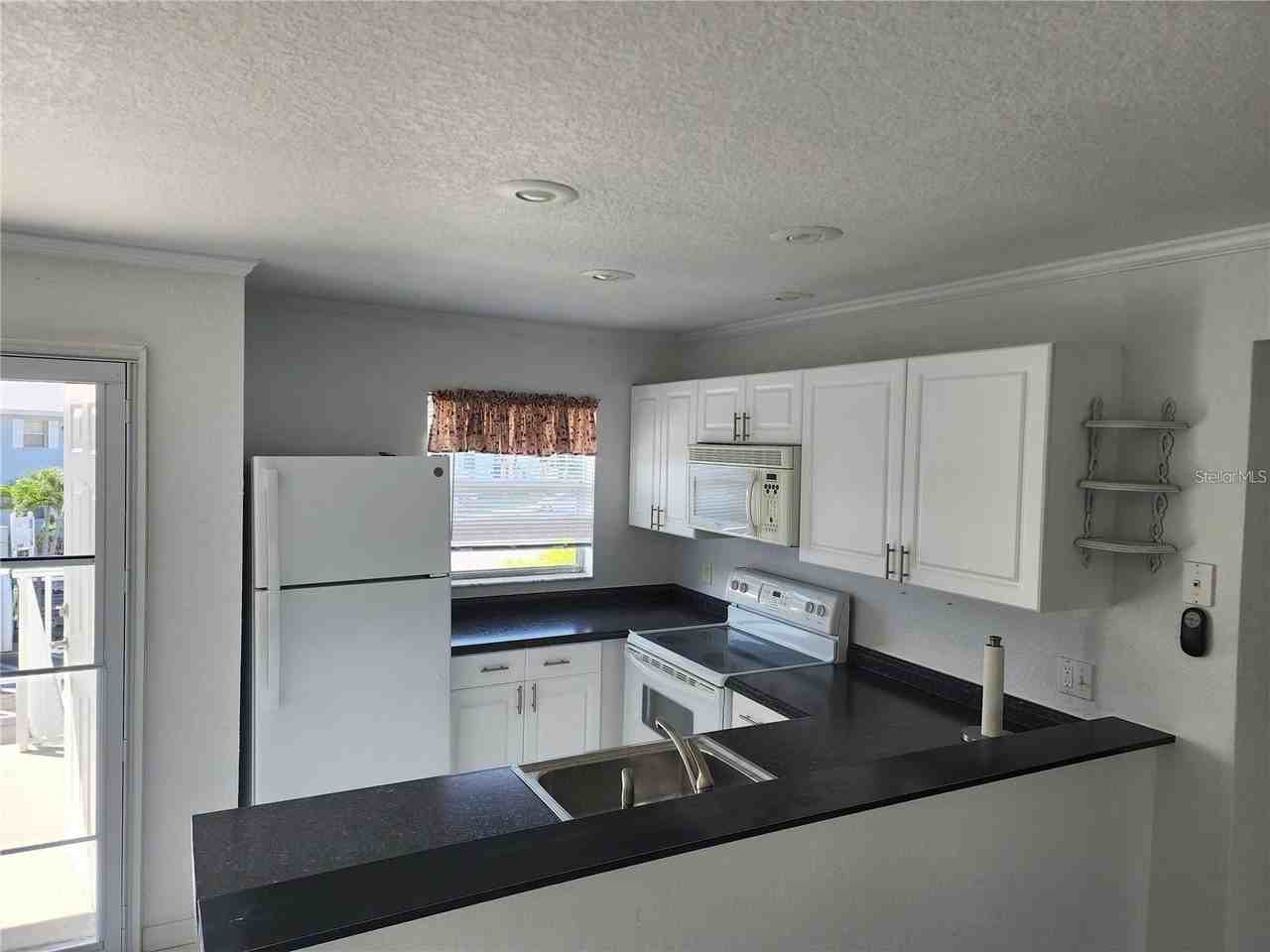 25050 Sandhill Blvd #B1 - Photo 6 of 21