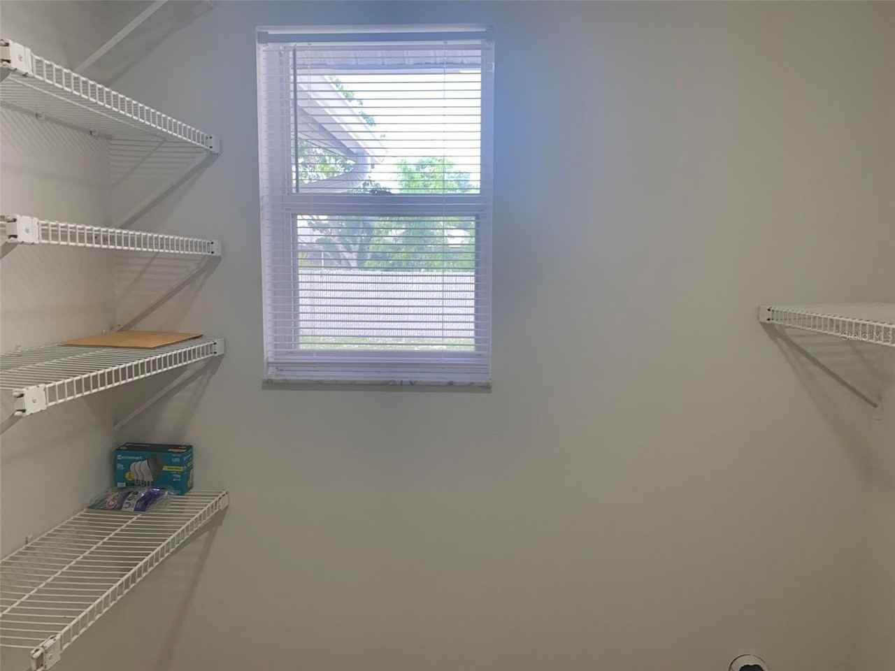 640 Harvey St - Photo 7 of 16