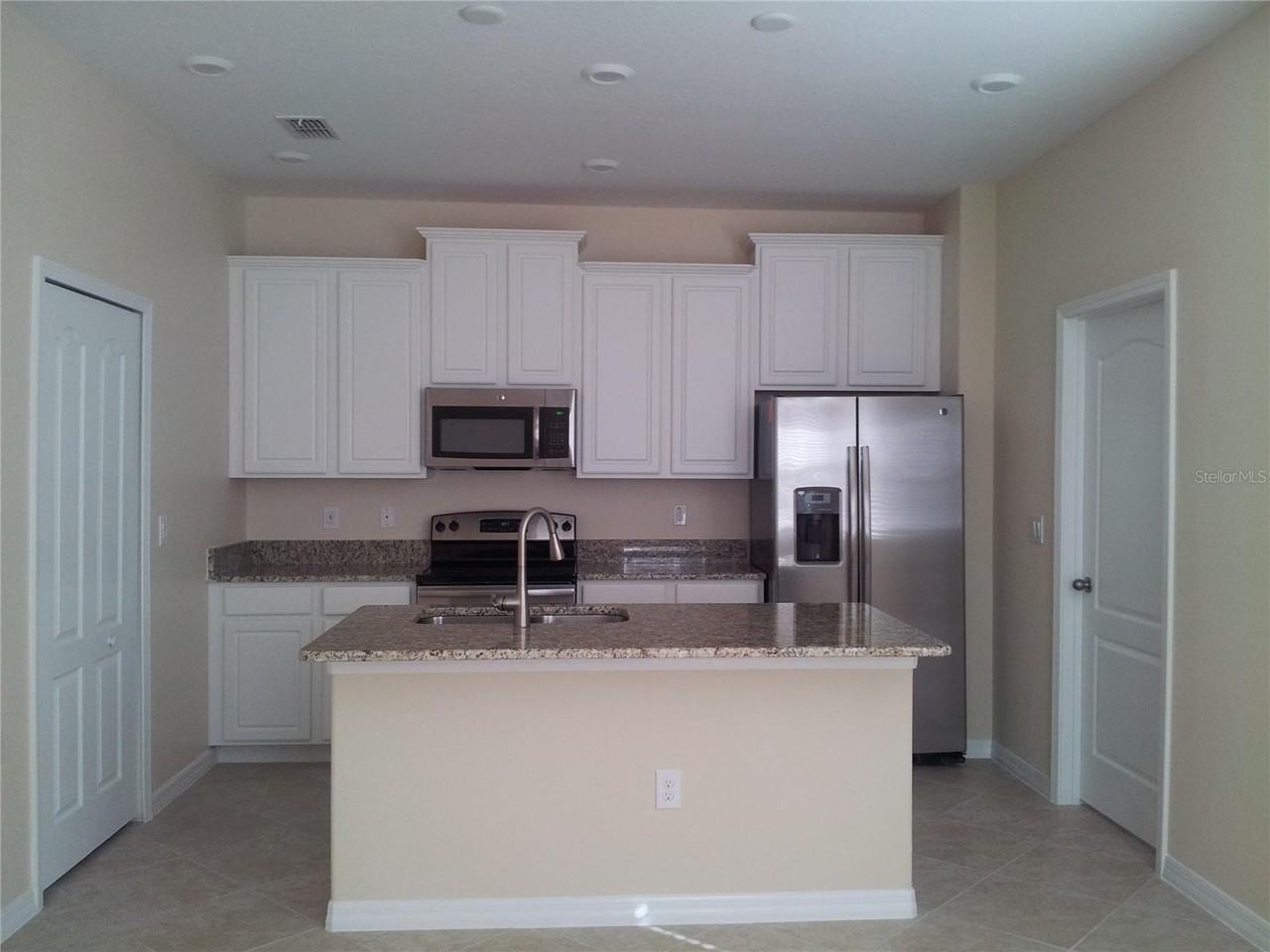 7651 Fordson Ln - Photo 3 of 27