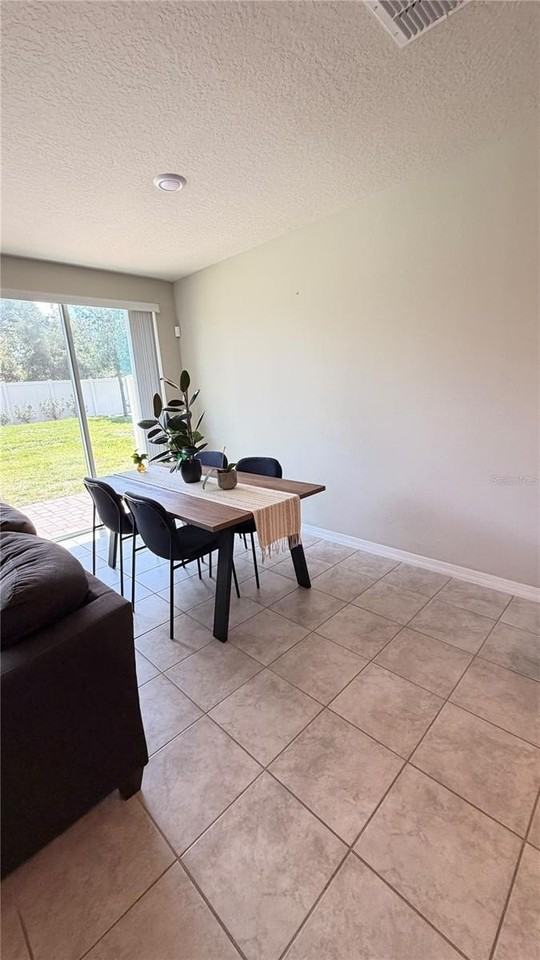 1434 Sage Bush St - Photo 6 of 24