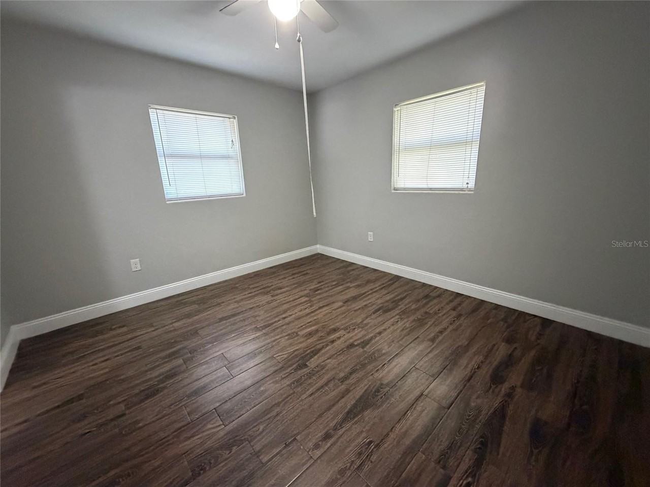 509 Varsity St - Photo 5 of 8