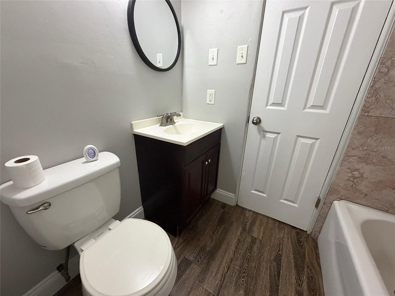 509 Varsity St - Photo 6 of 8