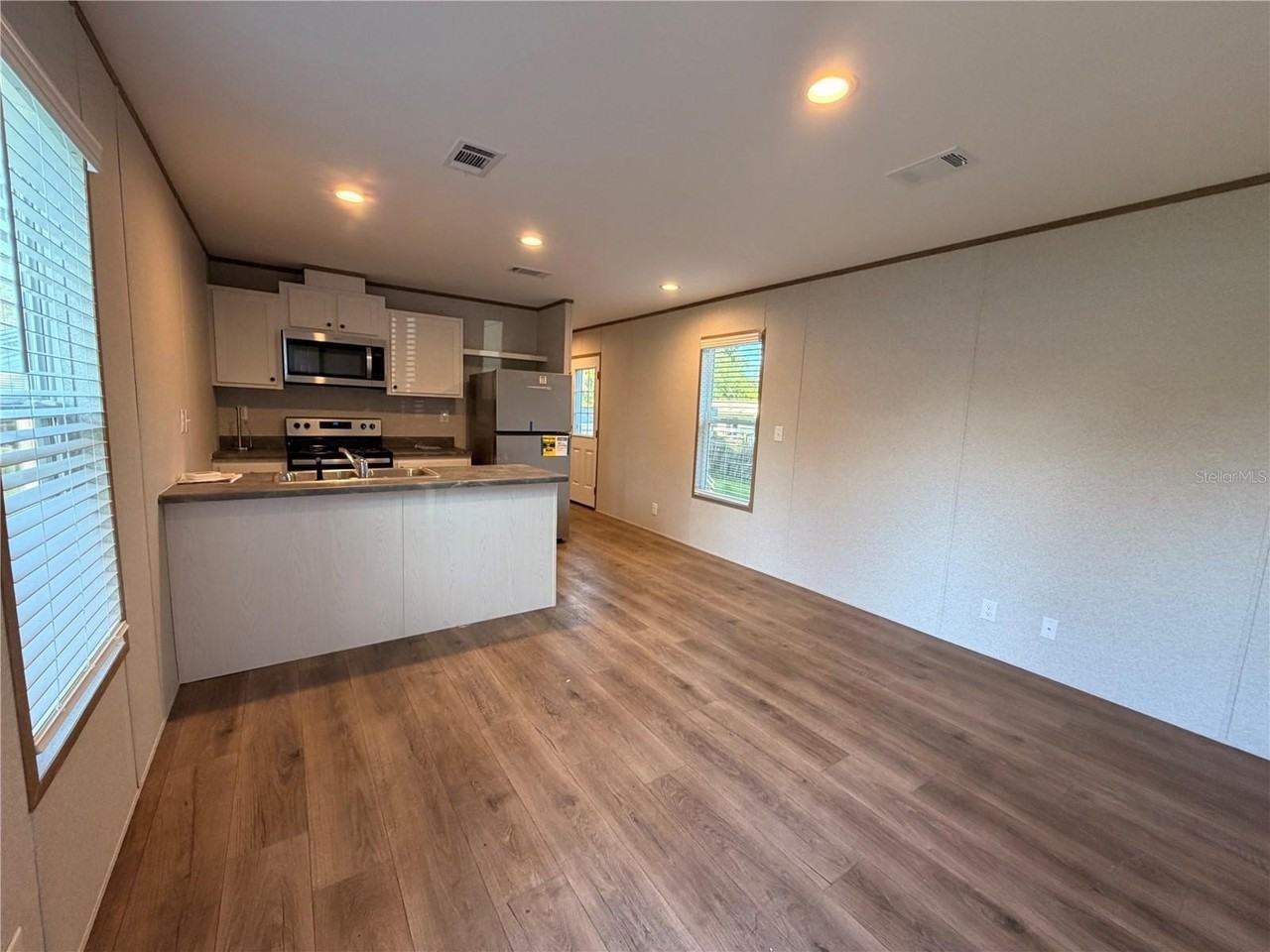 23947 Deer Rd - Photo 4 of 16