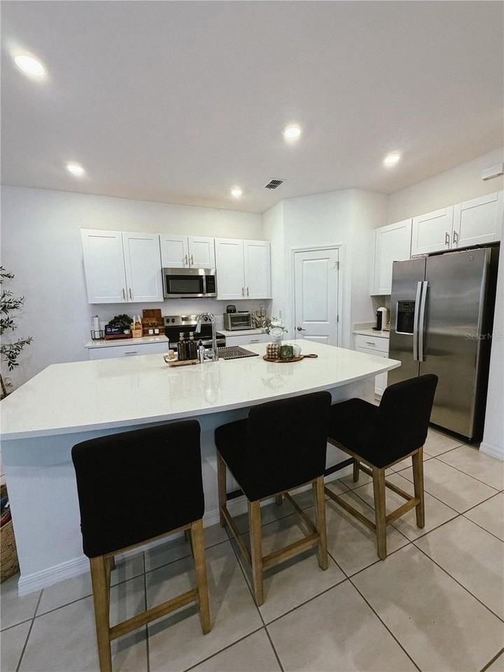 2966 Canary Ave - Photo 2 of 20