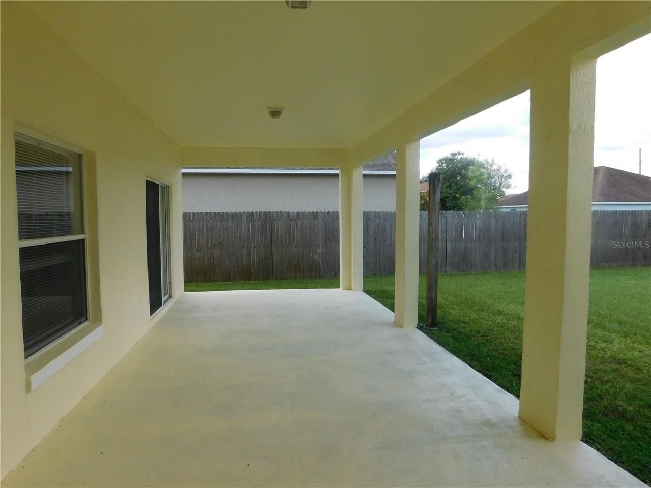 327 Alegriano Ct - Photo 4 of 32