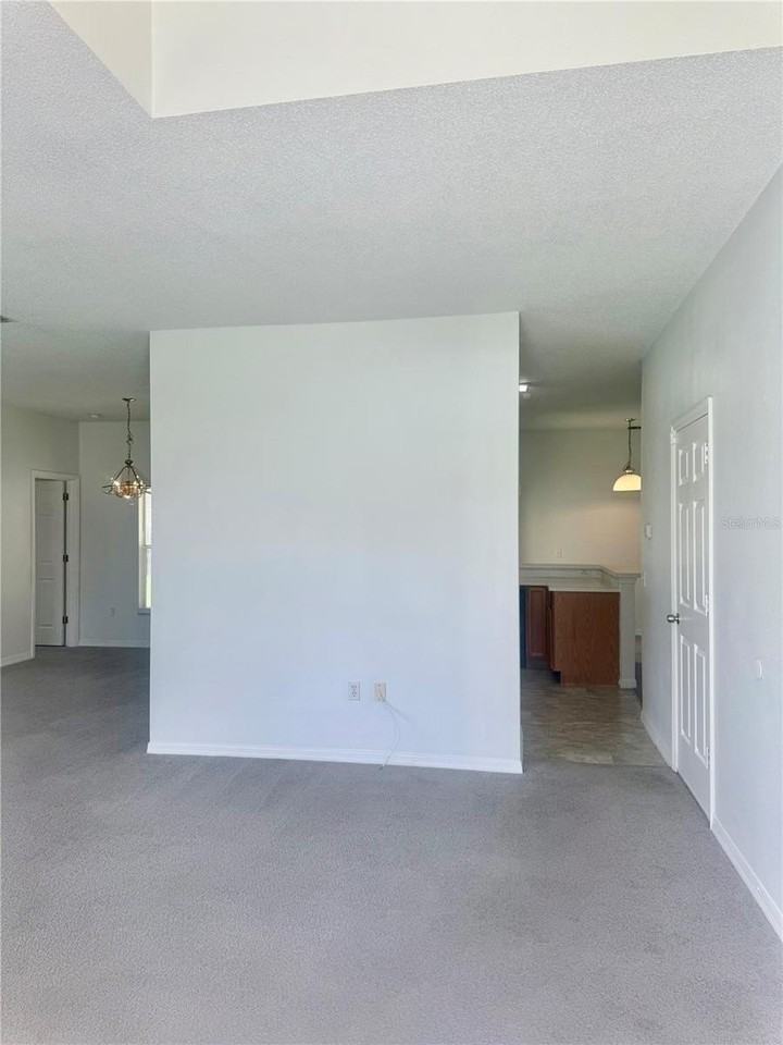 327 Alegriano Ct - Photo 5 of 32