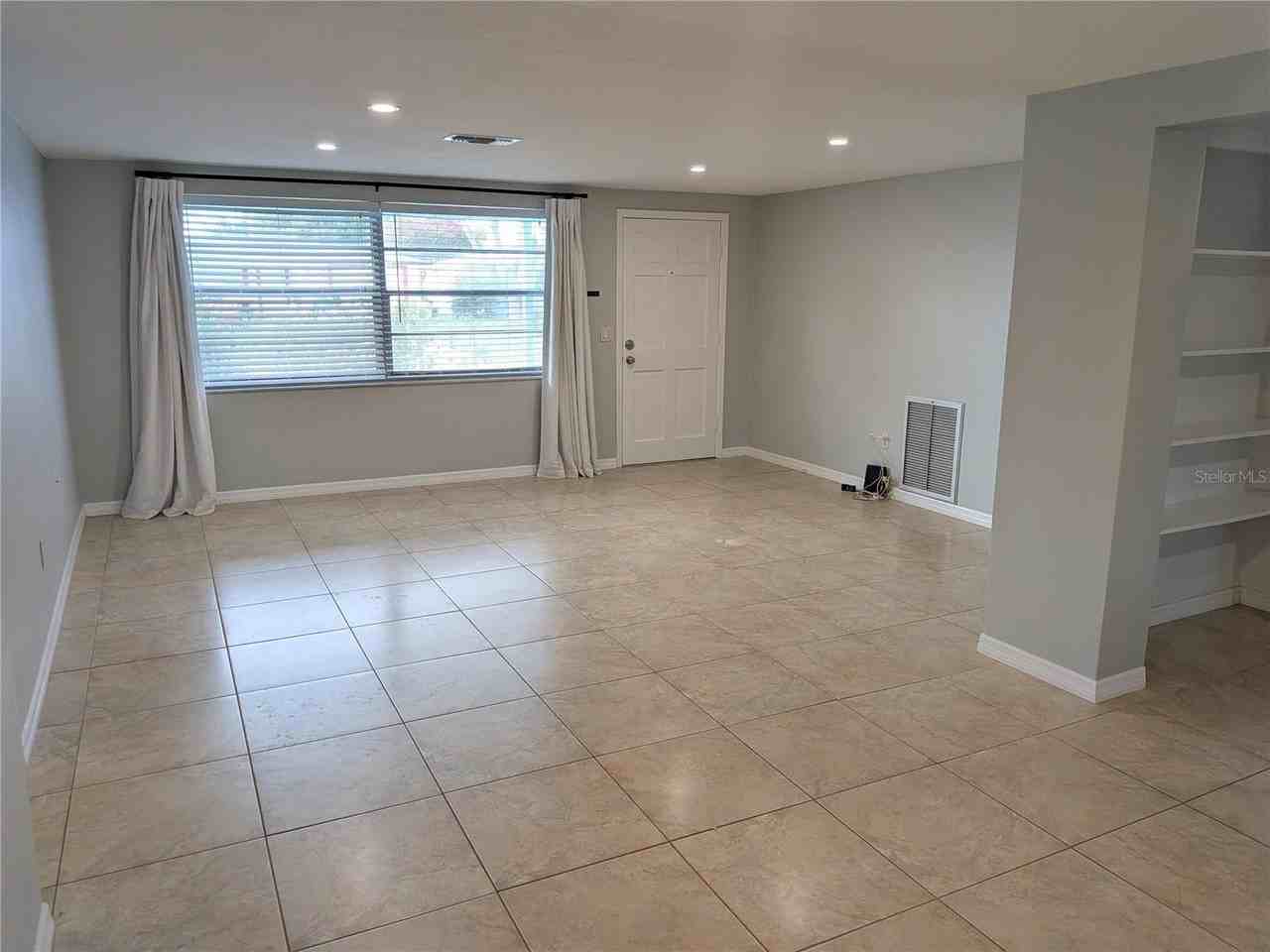 5637 Chipper Dr - Photo 3 of 20