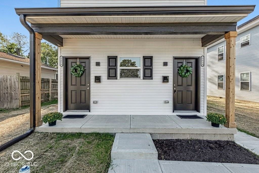4456 Caroline Ave - Photo 2 of 44