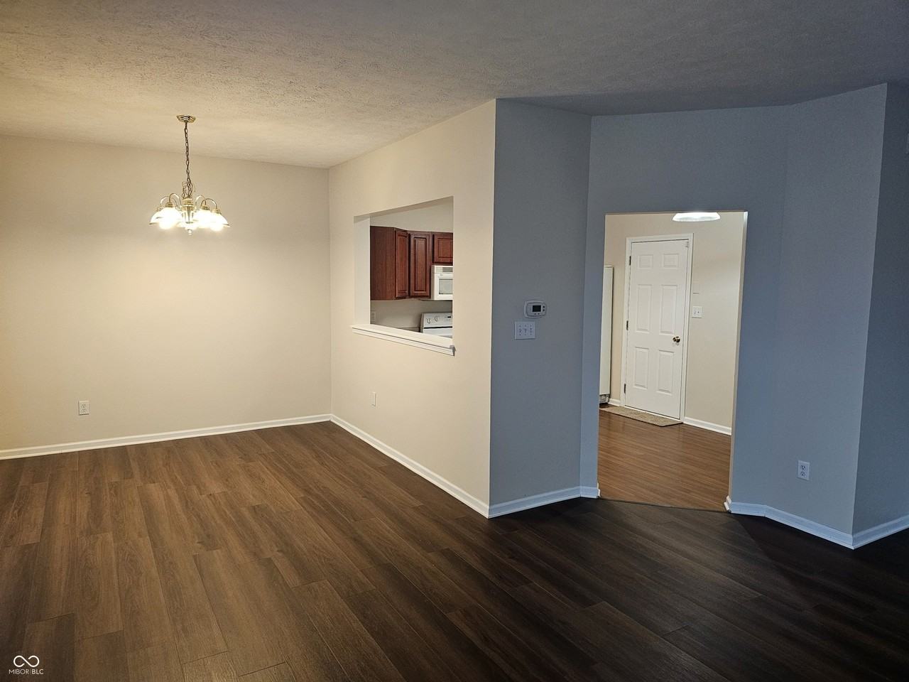 7043 Gavin Dr - Photo 6 of 21