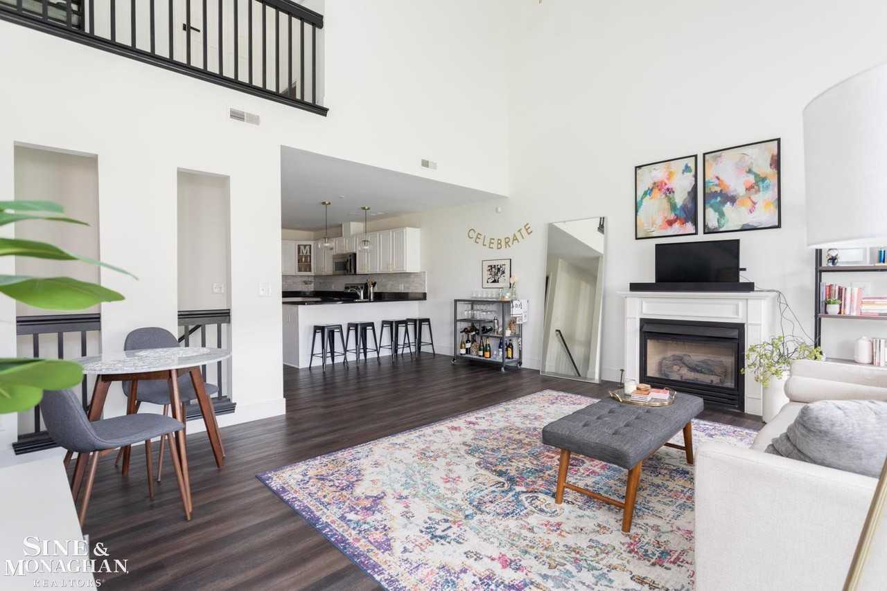 2545 John R St - Photo 7 of 28