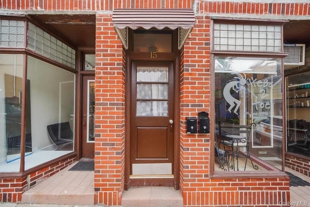 15 Kaldenberg Pl - Photo 3 of 20