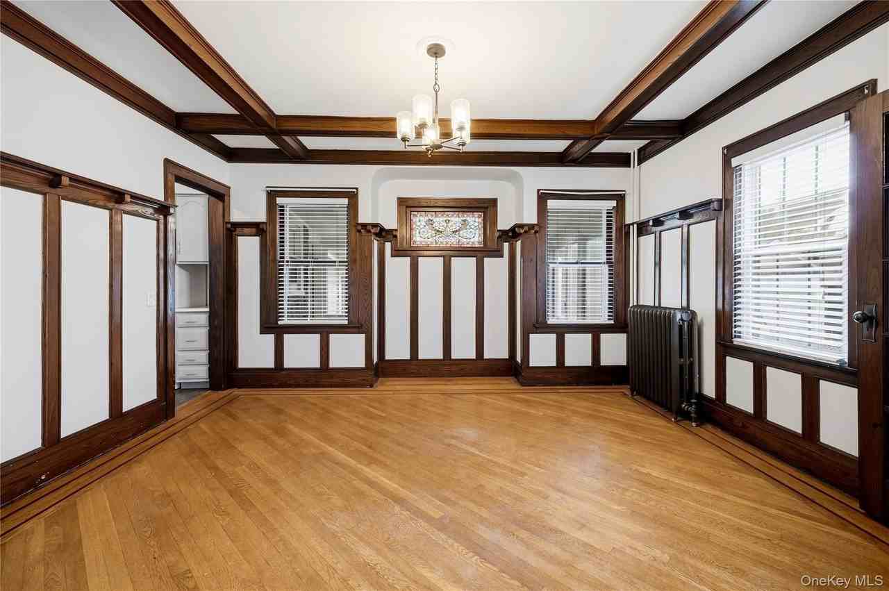65 Lenox Ave - Photo 6 of 16